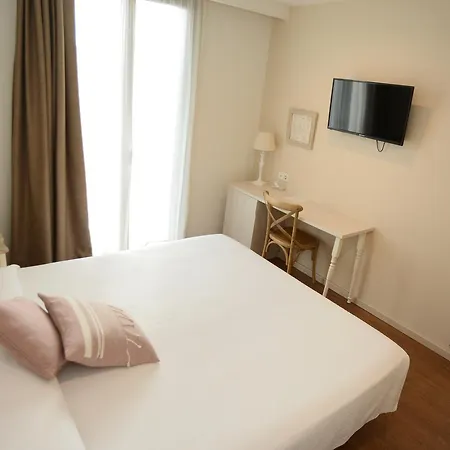Centre Hotel