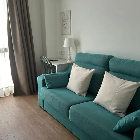 Centre 2* L' Escala