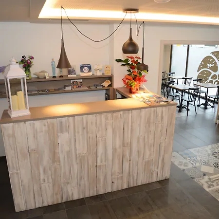Centre 2* L' Escala