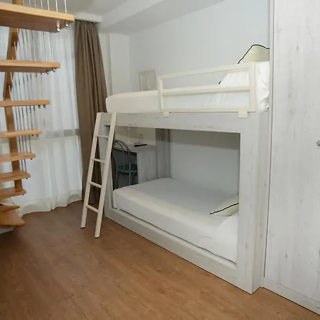 Centre Hotell 2*