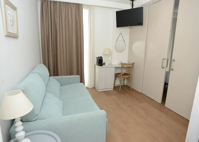 Centre Hotel